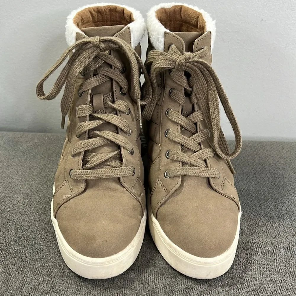 Wonderly Tan Sneaker Boot Size 7